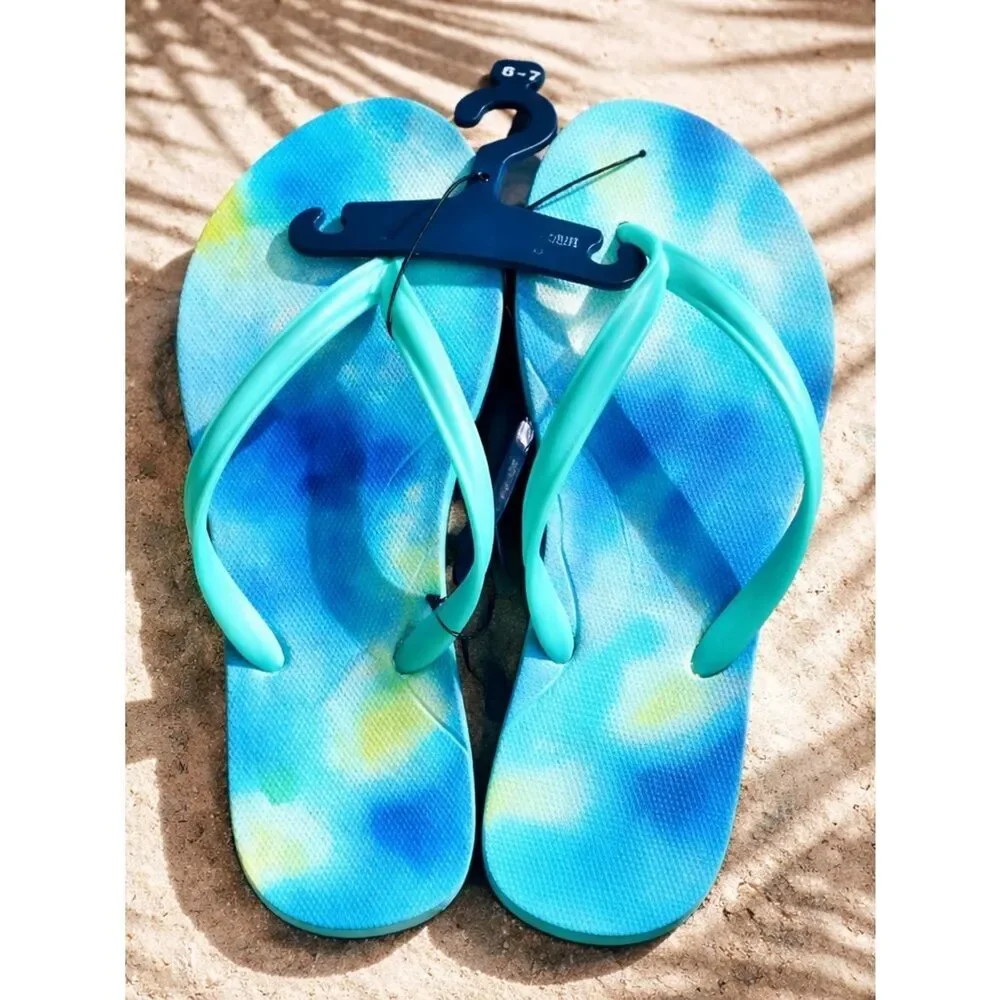 NWT Kids Flip Flops - Size 6-7